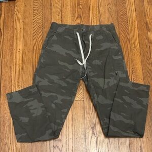 Vuori Olive Camo Drawstring Joggers